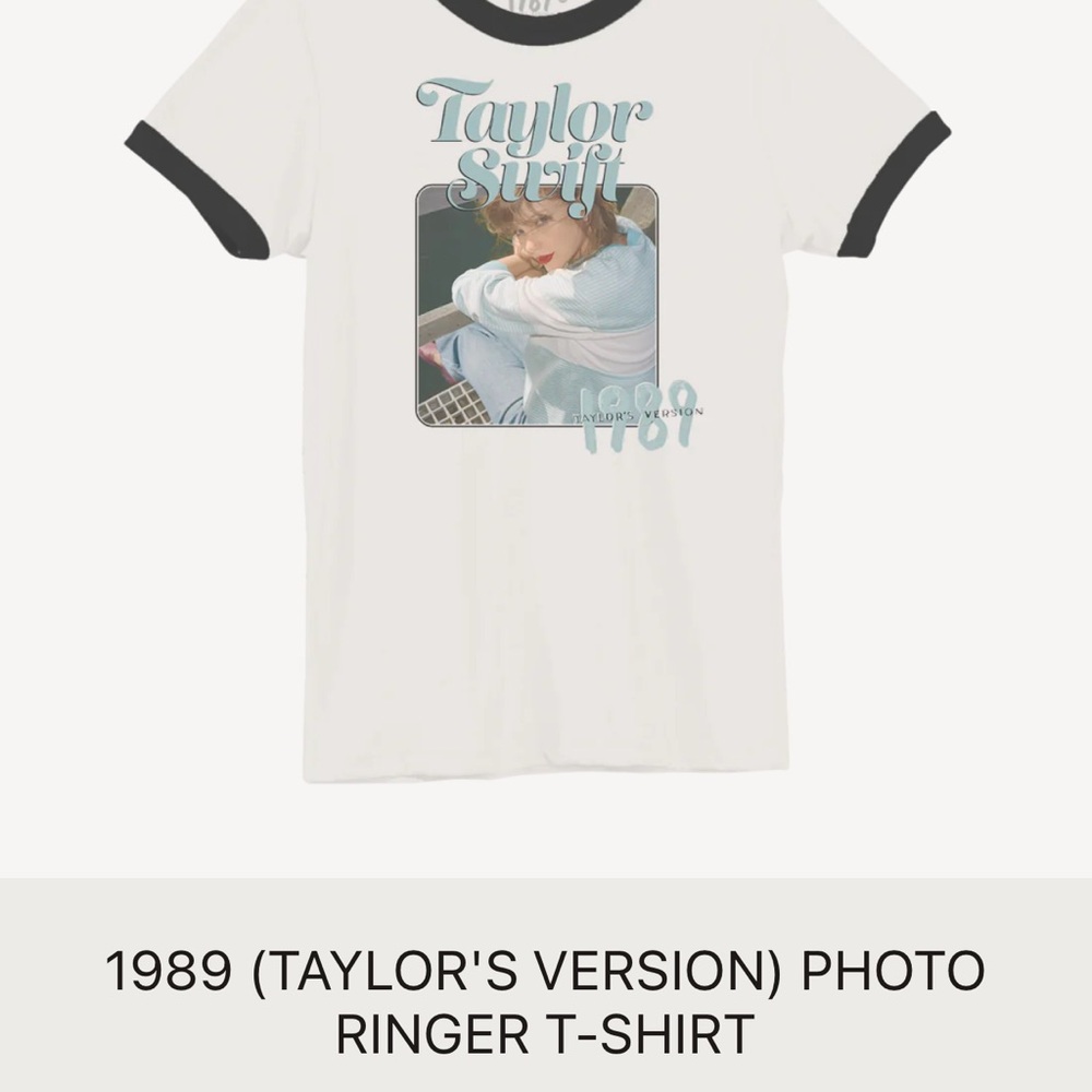 1989 (TAYLOR'S VERSION) PHOTO
RINGER T-SHIRT